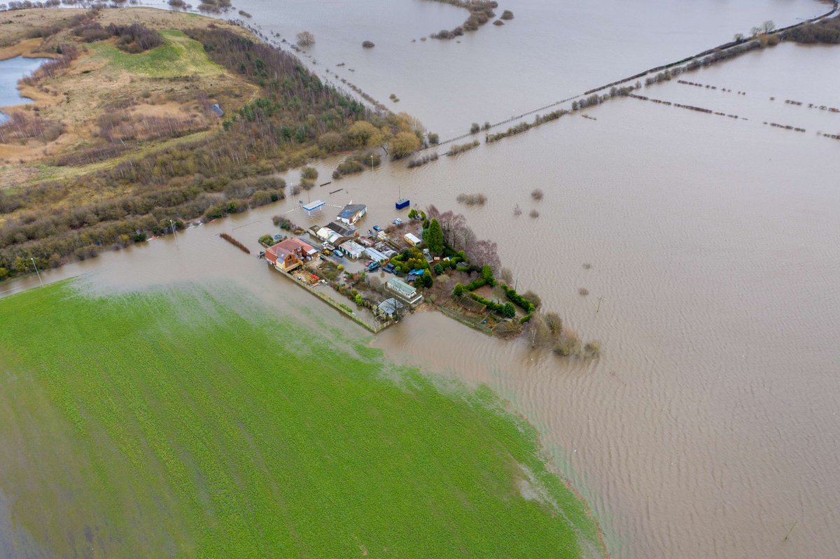 Country Land and Business Association (CLA) is calling for the flood fund to open as soon as possible following #farmers fears for the 2024 harvest after one of the wettest and stormiest winters in decades ⛈️ farmersguide.co.uk/business/finan… @CLAtweets #flood #FarmBusiness #FloodingFund