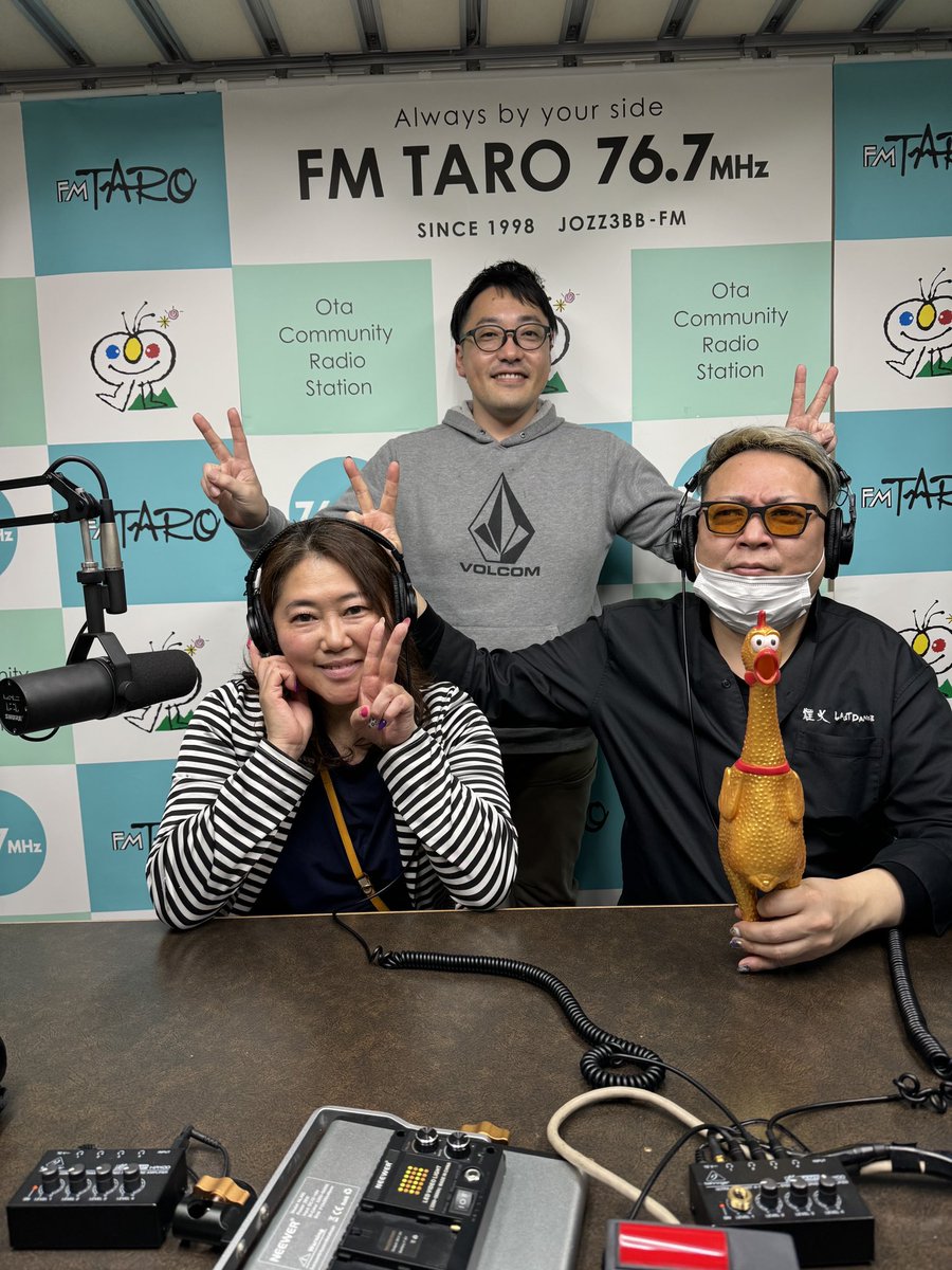 mako0709eifuku's tweet image. 【告知】
私事ですが。
地元のお友達のラジオに
ゲスト出演して来ました〜

似顔絵とプロフィール
ずいぶんかっこよく書いてくれました。

しかし、親分って、、、笑

4/7・21の2週に渡り放送されます。
※4/14.28は再放送

instagram.com/p/C5WuizGSj1i/…