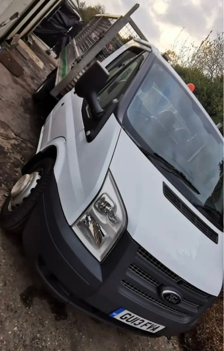 ❌Ford Transit Tipper ❌#Stolen from Southend ❌Vehicle Registration Number: GU13 FVA ❌Crime Reference Number: EP20240401-684 **Has green lines along the side and owner now can’t work extra pic added**