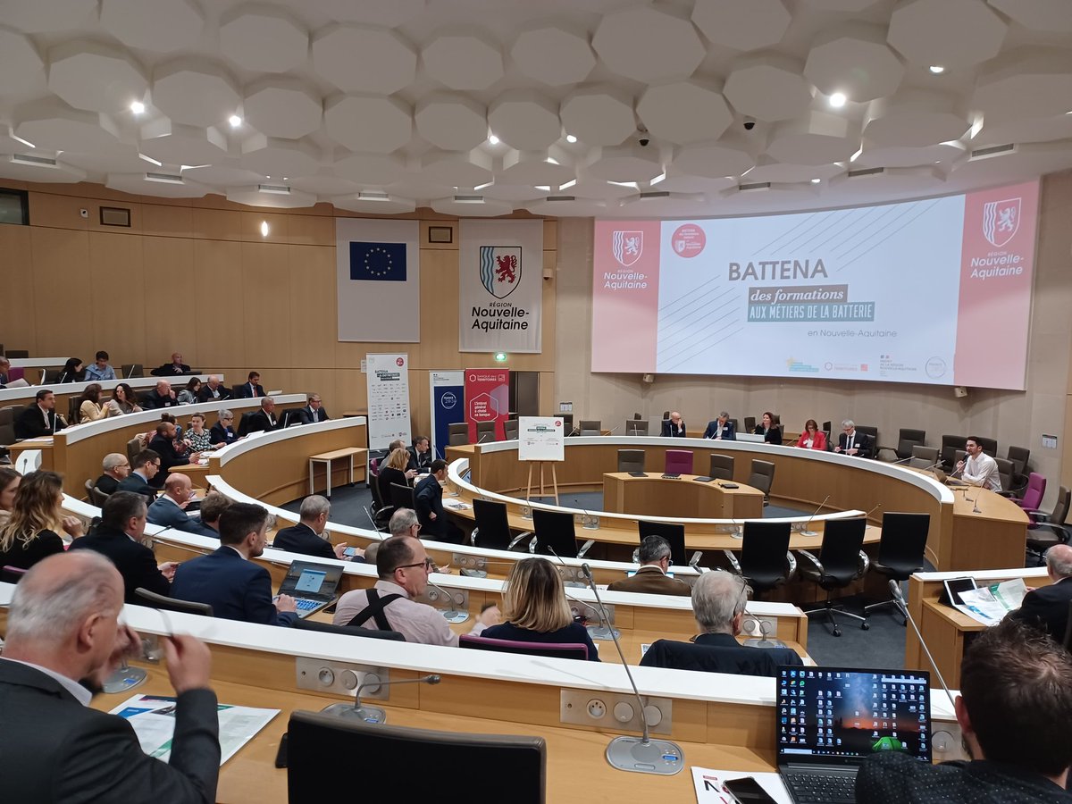Sylvain Roche (@sylvain_roche) on Twitter photo A <a href="/NvelleAquitaine/">Nouvelle-Aquitaine</a> pour le lancement du projet BATTENA visant à ouvrir des formations sur les métiers de la batterie du futur. Signature de la convention avec <a href="/caissedesdepots/">Caisse des Dépôts</a>, partenaire de la #ChaireTRENT <a href="/ScPoBx/">Sciences Po Bordeaux</a>, et accord de consortium avec les 24 partenaires, dont <a href="/R3_TESNA/">R3 TESNA</a>. A <a href="/NvelleAquitaine/">Nouvelle-Aquitaine</a> pour le lancement du projet BATTENA visant à ouvrir des formations sur les métiers de la batterie du futur. Signature de la convention avec <a href="/caissedesdepots/">Caisse des Dépôts</a>, partenaire de la #ChaireTRENT <a href="/ScPoBx/">Sciences Po Bordeaux</a>, et accord de consortium avec les 24 partenaires, dont <a href="/R3_TESNA/">R3 TESNA</a>.