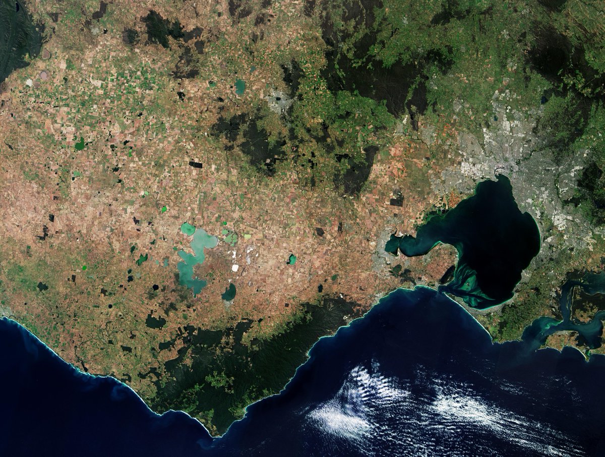 📷G'day. This week's @ESA_EO #EarthFromSpace features a @CopernicusEU #Sentinel2 view of part of Victoria in southeast Australia including the city of Melbourne.
