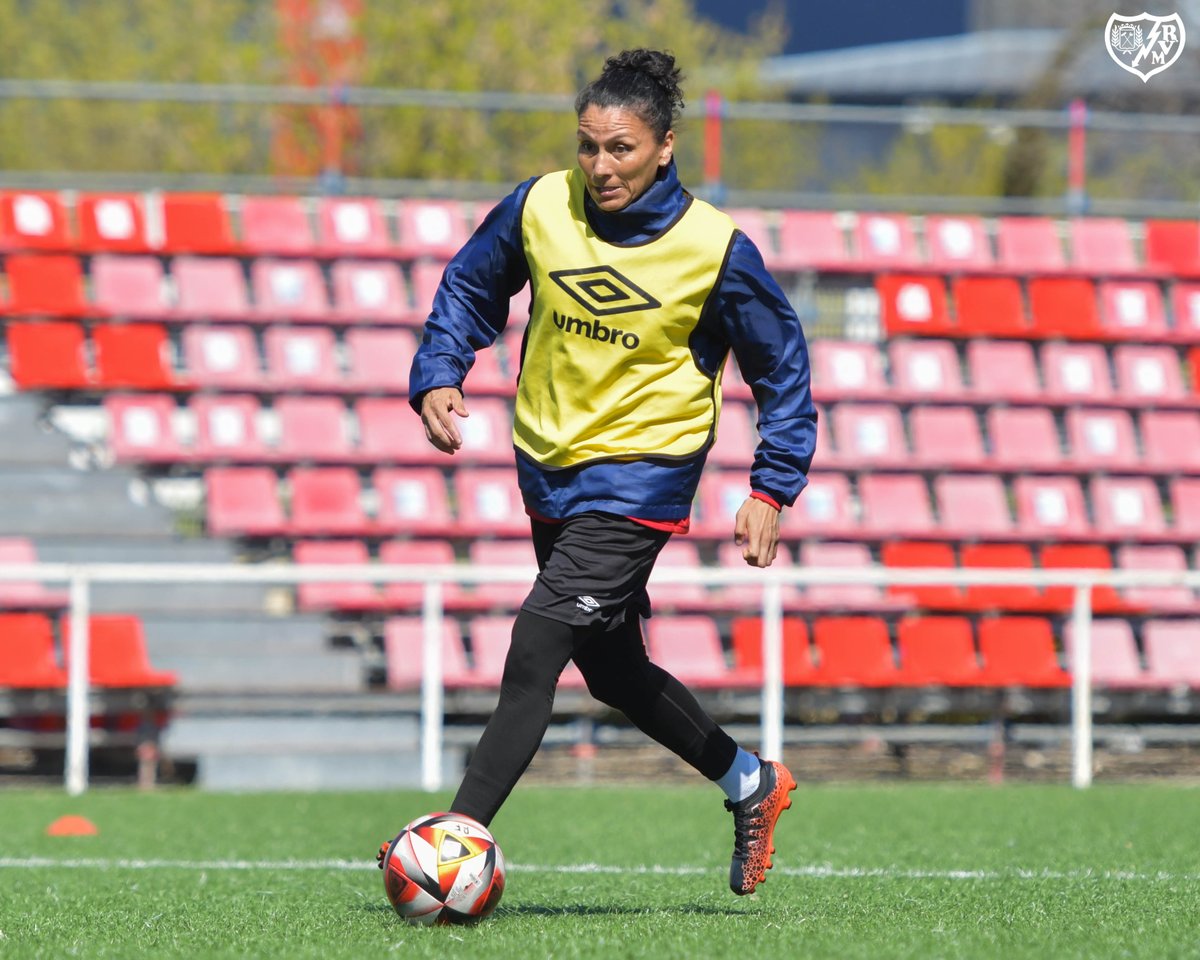 𝗖 𝗢 𝗥 𝗢 𝗡 𝗘 𝗟 🫡 #VamosRayoFemenino