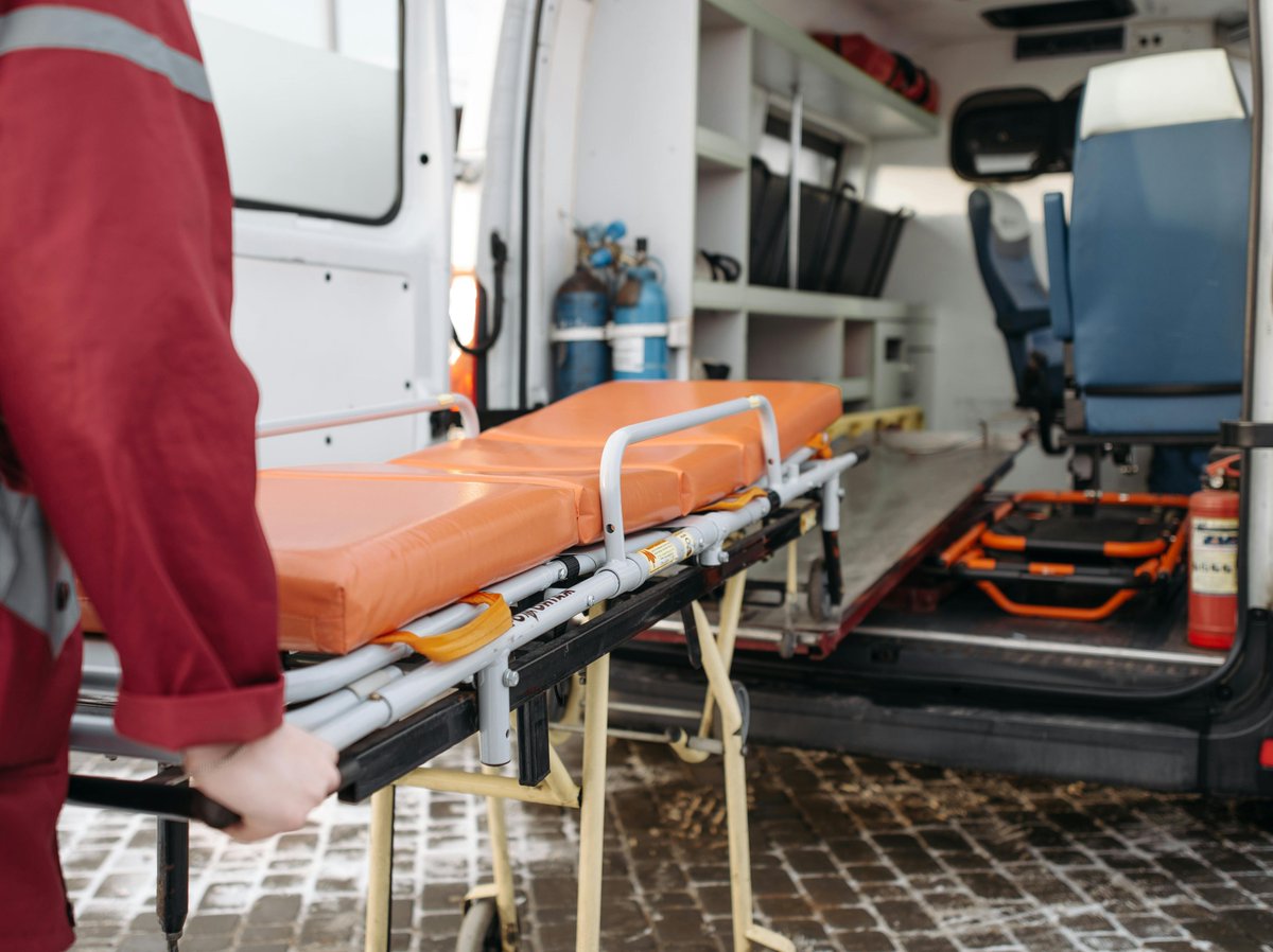 Het CDA maakt zich grote zorgen over de aanrijtijden van ambulances in de gemeente. Het CDA wil weten in welke kernen de aanrijtijden niet worden gehaald. Tot onze verbazing kan de RAVU deze informatie nog steeds niet verstrekken. 
Het CDA zal hierover vragen blijven stellen.