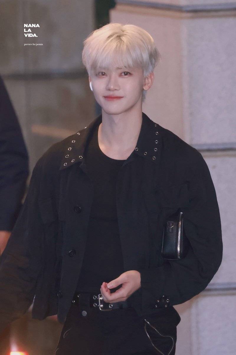 NANA_lavida's tweet photo. 240405 PRE 🖤✨

#재민
#JAEMIN
#NCTDREAM https://t.co/z3Pa4QdJzp