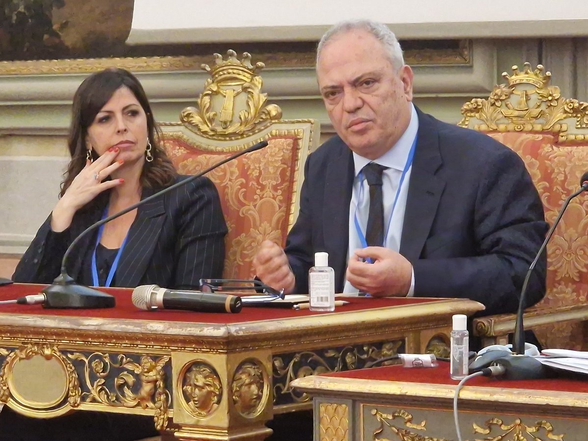 Bella discussione sulla #parcondicio con il Direttore di <a href="/RaiParlamento/">RAI PARLAMENTO</a> Carboni e la Presidente della Commissione di Vigilanza <a href="/FloridiaBarbara/">Barbara Floridia</a>