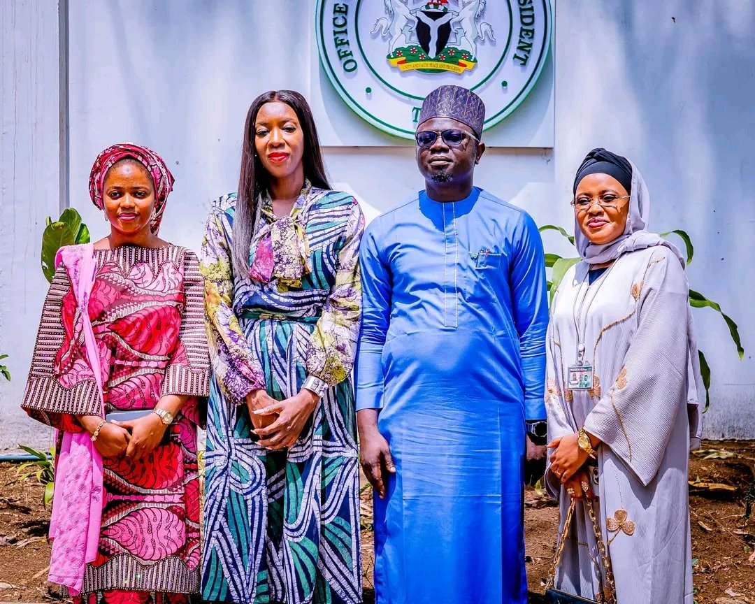 Ngulde001's tweet photo. Minister @ayowisdom_ joins @NGRPresident's SSA on Technical, Vocational &amp; Entrepreneurship Education, Mrs. @OSSAPTVEEng, for Day 2 of the Unlock Program. Incredible training session, unlocking potential physically &amp; virtually with thousands nationwide.

@Ngulde001 https://t.co/t1cIi4gXQz