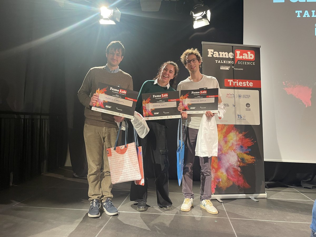 I due vincitori della selezione di Trieste di #FameLab Italia:

🥇Francesco Dattilo di @UniTrieste e @OGS_IT 

🥈Federica Moretti di @UniTrieste 

🥉 Michele Libralato di @uniud 

👏🏼Premio del pubblico: Federica Moretti 

#famelabitalia  #psiquadro #cheltenhamfestival