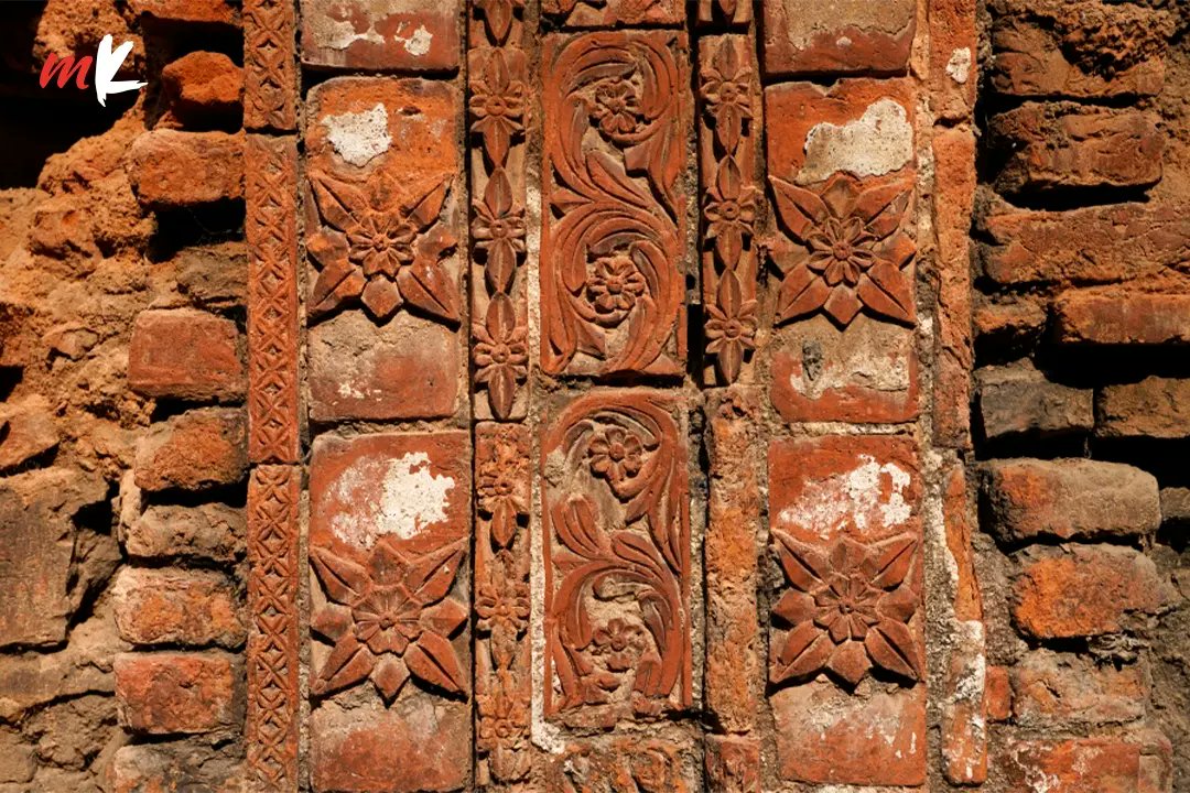 TT_My_Kolkata's tweet photo. Four Shiva temples with terracotta plaques in Tollygunge are some of the very few terracotta temples of Kolkata and are definitely worth a visit.
Read more: https://t.co/Z2ARoeS7U5
#HeritageTour #HeritageStructures #Architecture #HinduTemples #Temples #Kolkata #MyKolkata https://t.co/mwVoK4Gylg