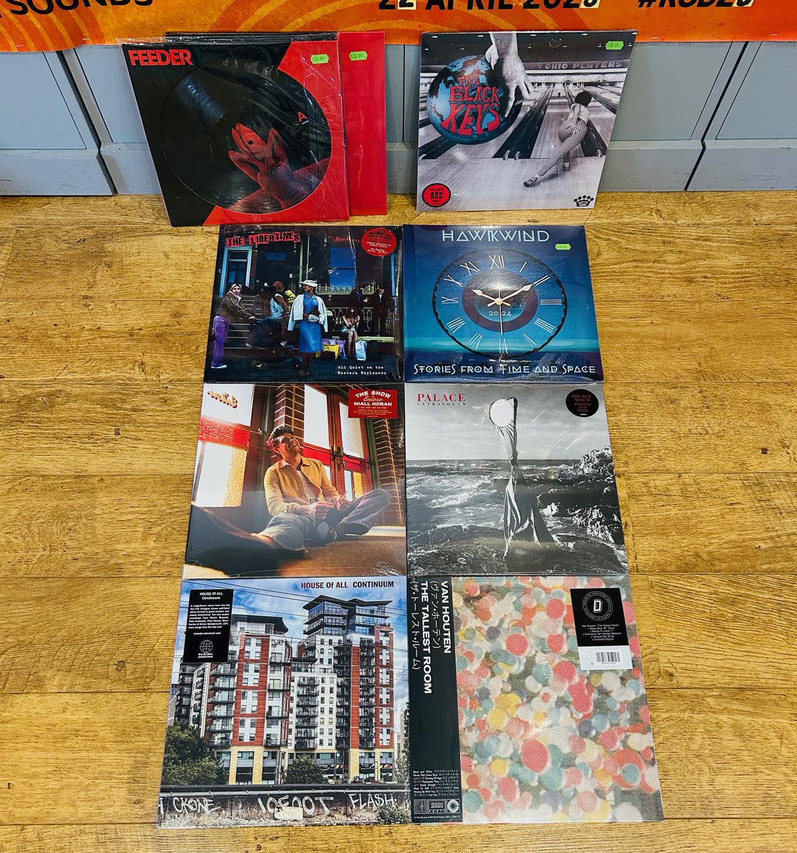 Mammoth #NewMusicFriday today with new albums from @vampireweekend, @Khruangbin, @JanelWeaver, @FeederHQ, @theblackkeys, @realmarcusking, @hawkwind, @libertines, @bobbyvylan, @fabipalladino plus a @dinkededition from @vanhoutenuk and more... #WaxUpdate