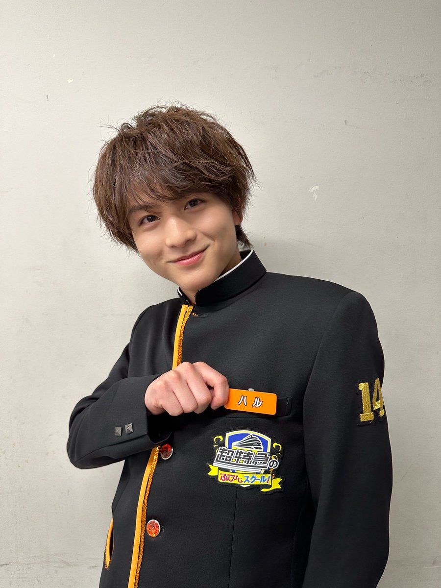 🚄オフィシャルグッズの名札バッジはメンバーとお揃いです