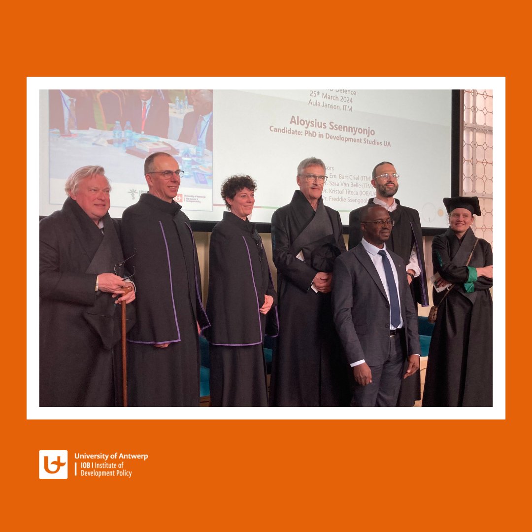 🎓Aloysius Ssennyonjo successfully defended his PhD on 'Unpacking intragovernmental coordination: an interdisciplinary exploration to advance the multisectoral approach to universal health coverage in Uganda.' Congratulations! @assennyonjo @ITMantwerp #PhD #Healthcare #Uganda
