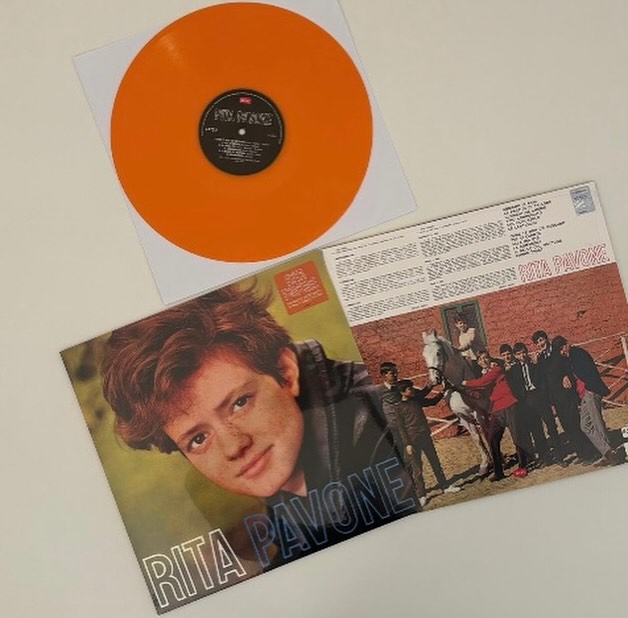 Rita_Pavone_'s tweet photo. Amici, sono felice di annunciarvi che in occasione del Record Store Day 2024, il 20 Aprile il mio primissimo album“Rita Pavone” sarà ripubblicato in edizione limitata numerata da @BMG #recordstoreday202
Buon weekend a tutti! https://t.co/x8Bc3kEJEw