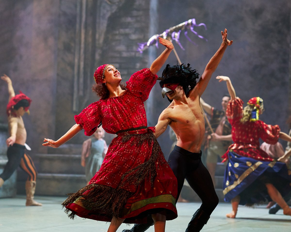 northernballet's tweet photo. The curtain falls on Romeo &amp; Juliet at @SheffieldLyceum for the final time tonight. If you joined us, we hope you enjoyed being swept away by the drama for a few hours.
https://t.co/0Eo1h39ogF https://t.co/RLiI9AJ2ts