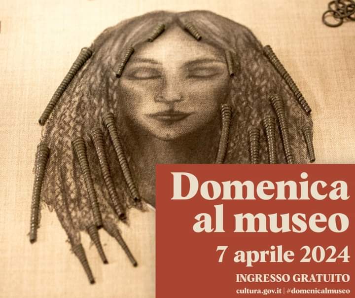 #Domenica7aprile, con #domenicalmuseo ingresso gratuito al @museocalatia. ⏰️Apertura h. 9/20, ultimo ingresso h. 19.30. 🎟️La biglietteria chiude alle h. 19. A #domenica! 📷 Suessola (S. Felice a Cancello), tomba femminile della metà dell'VIII sec. a.C., ornamento.