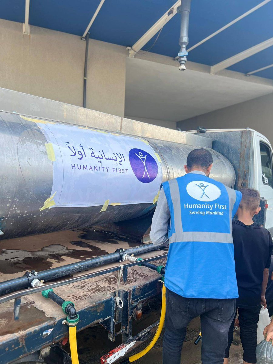 Our team in Gaza is delivering clean water by water trucking to thousands of displaced people. Your support is vital 💙 hfuk.org/disasterrelief