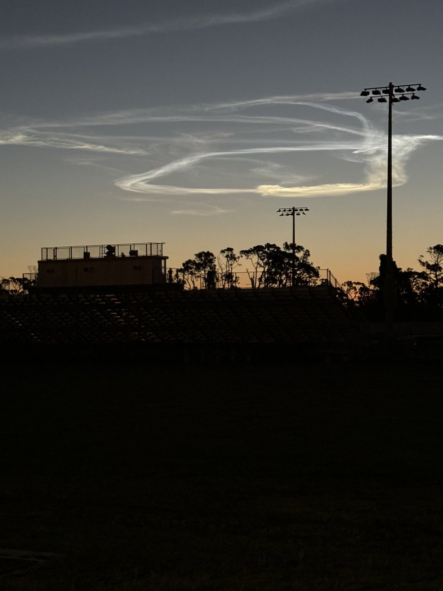 Rumor has it when your in a heavenly place sometimes you'll see a halo above!  ⁦<a href="/LBTDClub/">Lemon Bay Touchdown Club</a>⁩ ⁦<a href="/mantaathletics/">LBHS Athletics</a>⁩