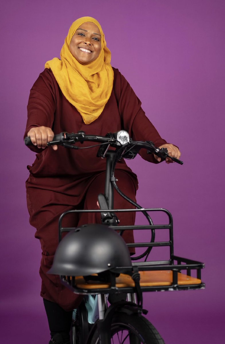 I absolutely love these photos taken for the @LoudMobility #ShesElectric24 campaign! I had a great time riding this @ternbicycles 🤩 If you want to try out different #ebike She's Electric Launch Event @EarthfestWorld in King's Cross 19th-21st April. #ShesElectricRoleModels