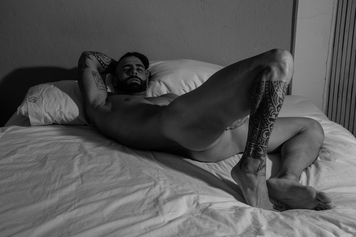 Come to sleep with me...😈😈

Onlyfans.com/andreszapata03