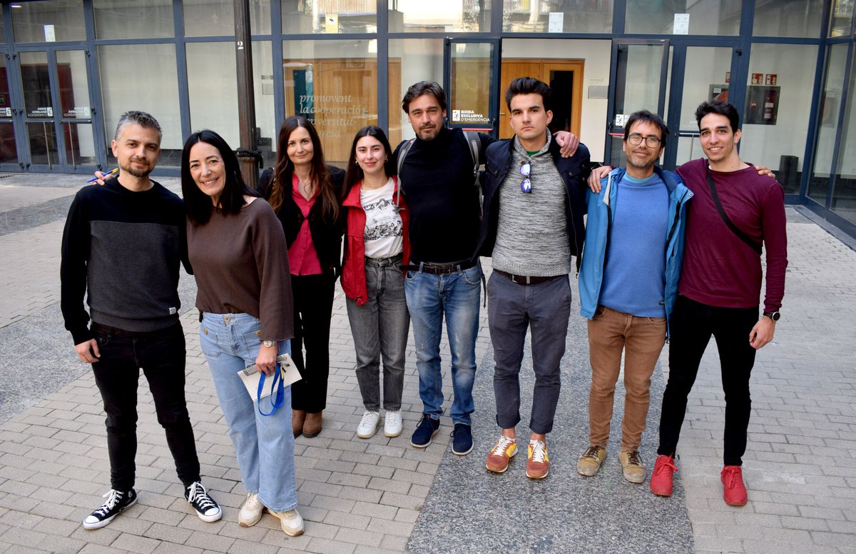 Creamos experiencias únicas; hacemos equipo.  
🌏Hoy hemos revisado los últimos detalles del 13th EARSeL Workshop on Imaging Spectroscopy que acogeremos en nuestra sede el próximo 16 de abril <a href="/UV_EG/">Universitat València</a> <a href="/FacFisicaUV/">FacFisicaUV</a> <a href="/esa/">European Space Agency</a> 
➡️+ info e inscripciones: is.earsel.org/workshop/13-IS…