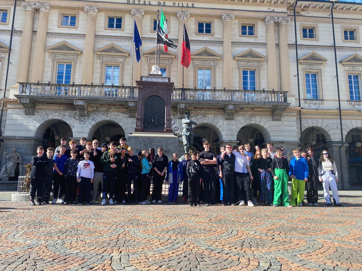 Our ski trip students enjoying some lovely weather for their stay in the Aosta Valley, Italy.