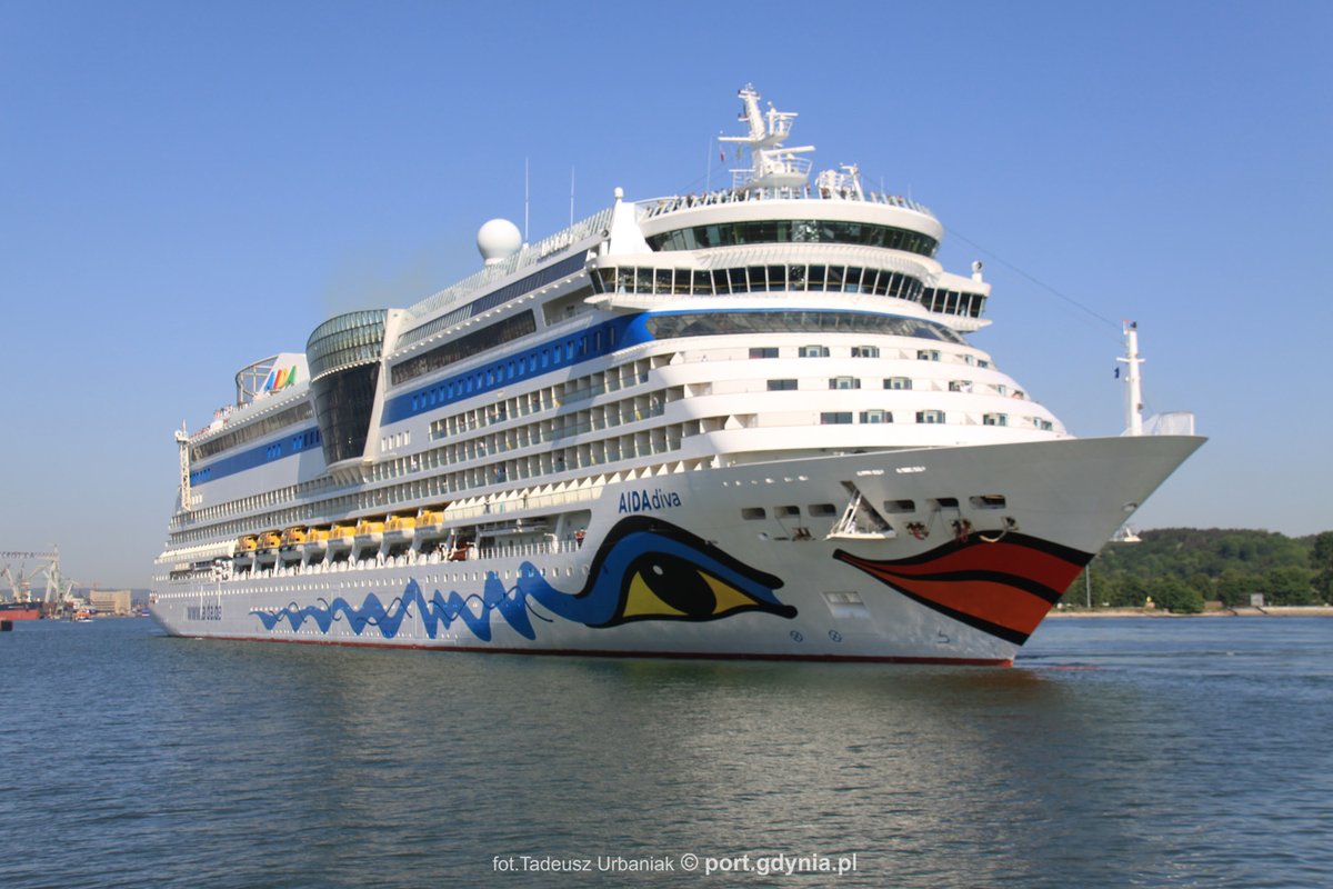 Za niespełna miesiąc w Porcie Gdynia powitamy pierwszy ⛴ wycieczkowiec.
📆 2 maja, o godzinie 8:00 planowane jest zawinięcie 252 metrowej jednostki AIDADIVA.
➡️Pełna lista wycieczkowców dostępna jest zawsze na: port.gdynia.pl/wycieczkowce

📺 youtu.be/itQ0yst3RAA