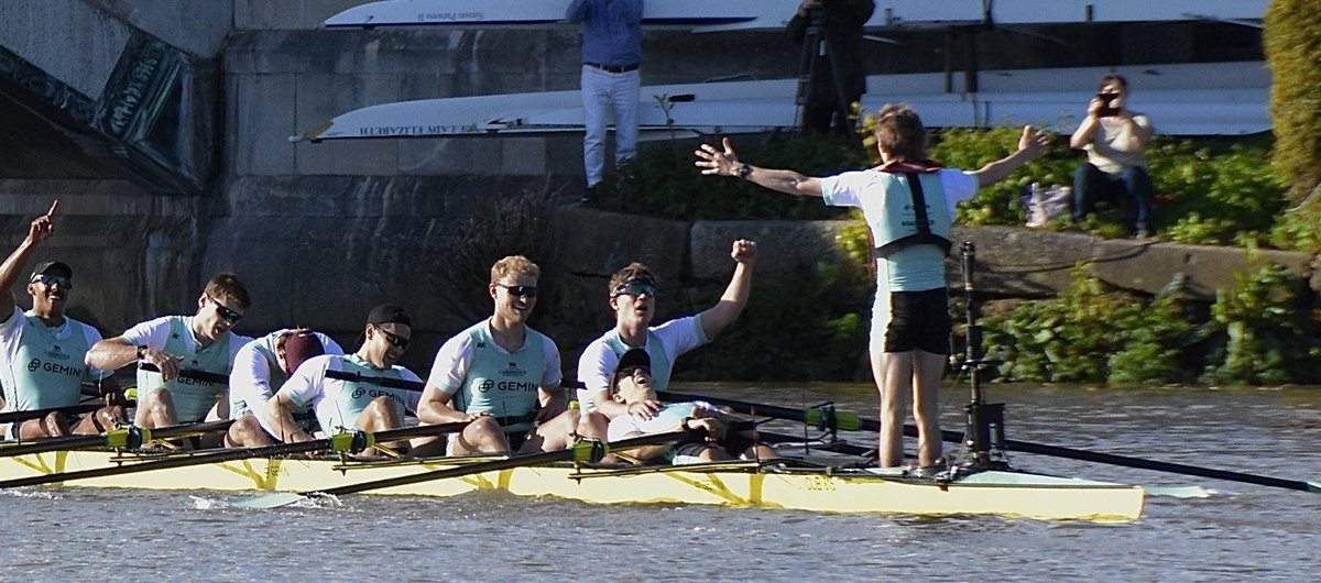 On HTBS: (2 of 3) - In the second article about @theboatrace Day, Tim Koch is out on the river taking pictures of winners and losers. @OxfordUniBC @CUBCsquad heartheboatsing.com/2024/04/05/the…