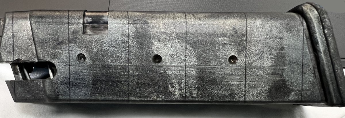 West_Technology's tweet photo. Fresh (<1 hour) and cleaned #fingermarks developed with silver #VMD on the plastic magazine of a #Glock 17 9mm #handgun.
The cleaned marks were a surprise considering we hadn't expected them to develop.
#VacuumMetalDeposition #QualityMatters #Worldwide #forensics #fingerprints https://t.co/OSm7nFP6w5
