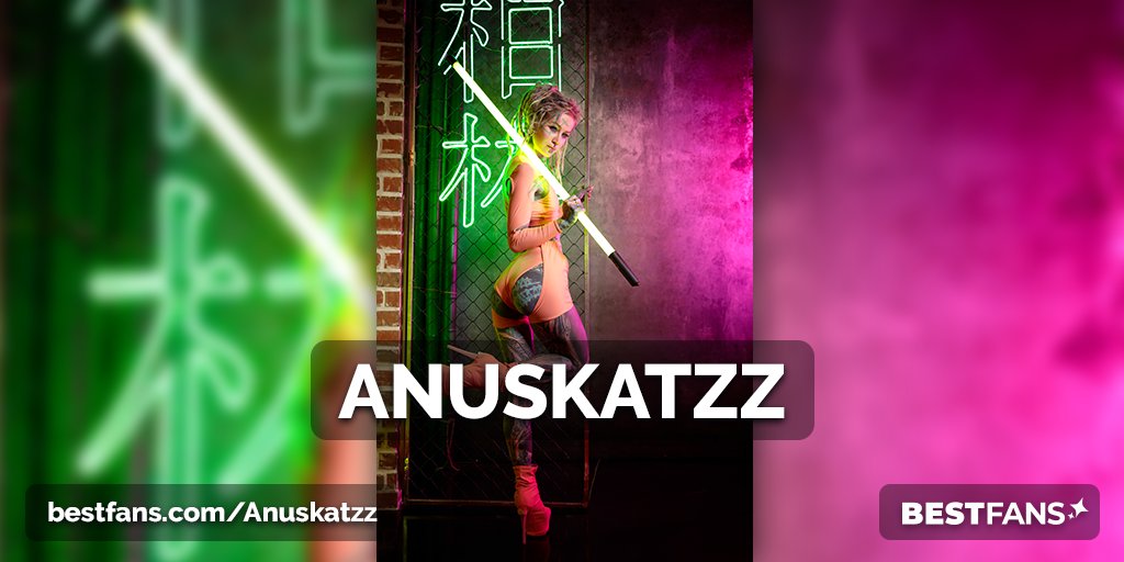 Neon lights and coded dreams @Anuskatzz 💚 Resistance is useless - we wish you sweet dreams at bestfans.com/anuskatzz #bestfansoriginal #bestfanscreator #contentcreator
