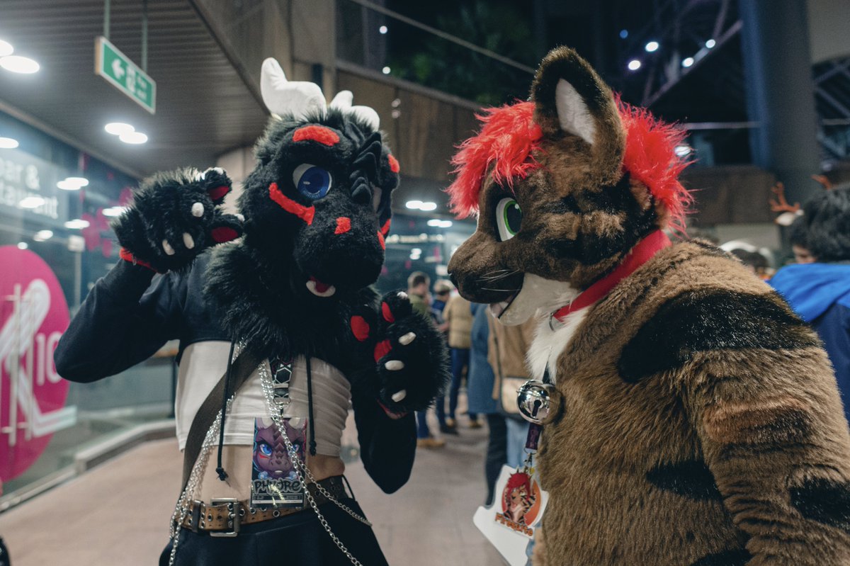 Phyore 🔜 CFz (@darkphyore) on Twitter photo From over at the <a href="/LondonFurs/">LondonFurs</a> winter party! I think <a href="/firestweet/">Firesuite</a> has their eyes on something!
(Now with correct tagging as the tag auto-fill wasn't working)
#FursuitFriday
📸 <a href="/TazonHusky/">Tazon Husky</a>
🪡 <a href="/WintersHowling/">Winters Howling</a> From over at the <a href="/LondonFurs/">LondonFurs</a> winter party! I think <a href="/firestweet/">Firesuite</a> has their eyes on something!
(Now with correct tagging as the tag auto-fill wasn't working)
#FursuitFriday
📸 <a href="/TazonHusky/">Tazon Husky</a>
🪡 <a href="/WintersHowling/">Winters Howling</a>