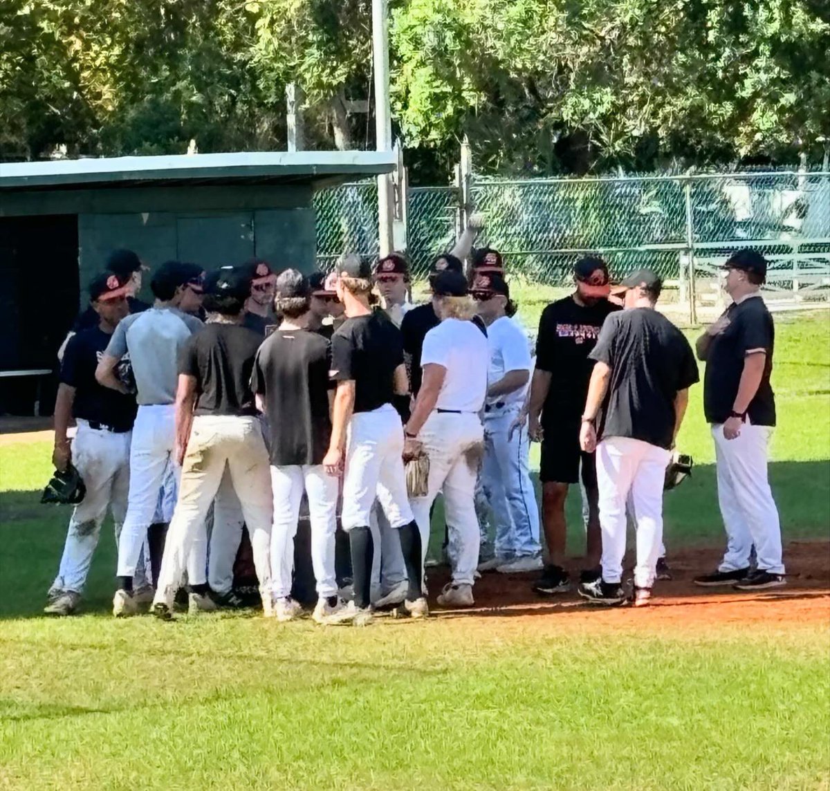 Boys wrapped up the SB 24 trip down in St. Pete! Thanks to all the families who traveled, parents who helped organize, and Coaches Greenman, Trevino, Meier, and KMac for making it a great week. Safe travels to everyone headed back to the Mitten! Home opener Wednesday 4:15pm