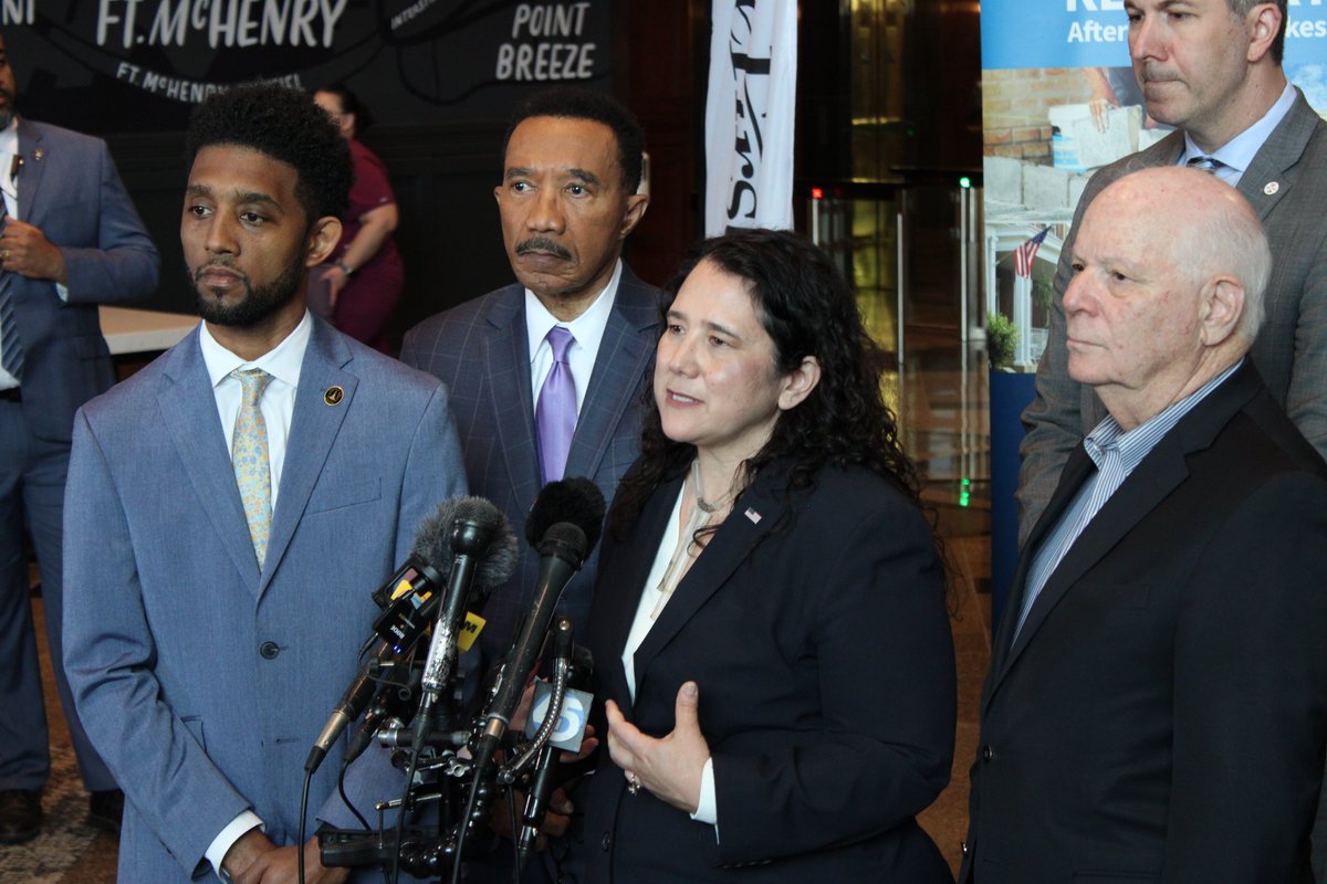 My thanks to President Biden's Small Business Administrator Isabel Guzman for coming to Baltimore in the wake of the Key Bridge collapse to meet and counsel small and minority businesses in search of disaster relief loans. #SmallBusiness #Baltimore #MarylandTough #BaltimoreStrong