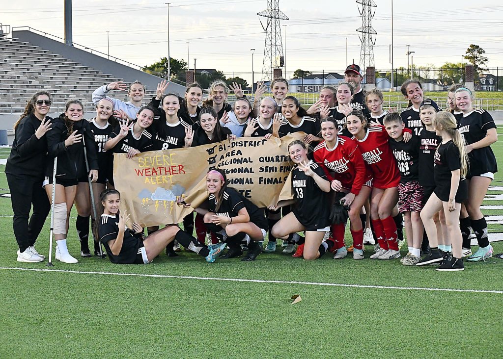 Gameday!!! Regional Semi’s for your Lady Coogs! Be there and get loud! Let’s go❤️🤍🦬 #asone #BTB #4T❤️ @THS__athletics @TISDTHS @TISD_athletics @LethalSoccer 🗓️ Today 🆚 @LJacketsSoccer ⏰6PM 🏟️ Kelly Reeves Sports Complex 🎟️ roundrockisd.hometownticketing.com/embed/event/10…