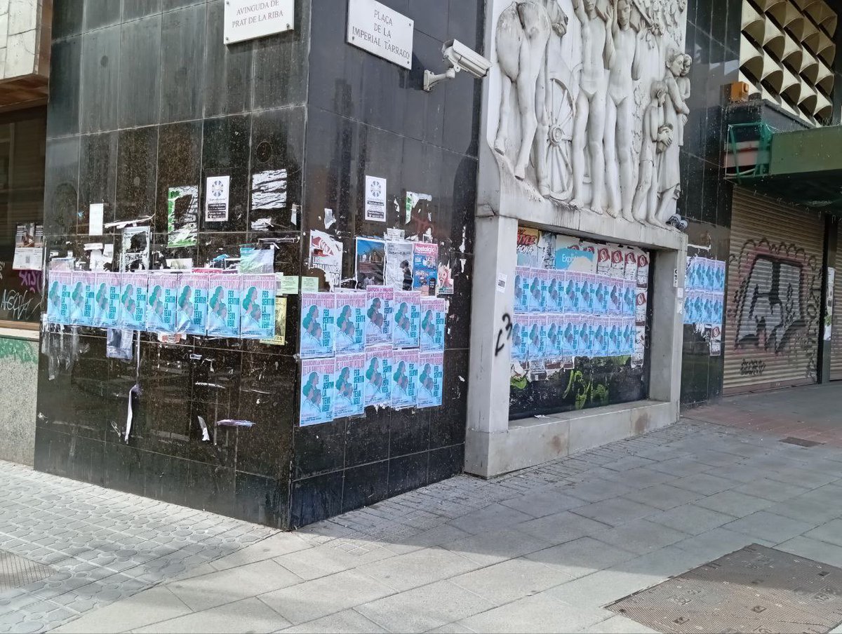 ￼ Demà és el dia! Les parets estan plenes de cartells #DenunciemLesMancacesDeLaSanitatPública 
Ens demà el dissabte, 
🗓️6 d'abril 
⏰A les 6 de la tarda
📍Plaça Imperial Tàrraco, 
  Tarragona. ￼￼
HEM DE SORTIR AL CARRER I FER-NOS VEURE D'UNA VEGADA PER TOTES.