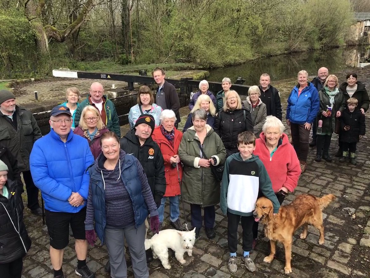 Easter holidays means young people can join us for our short walks, enjoying the colours of springtime. Here @NEPHRA_GN walkers on the Rochdale canal and #HollinwoodWalkers at the lovely and peaceful Hollinwood Cemetery #movemorefeelbetter #Oldham