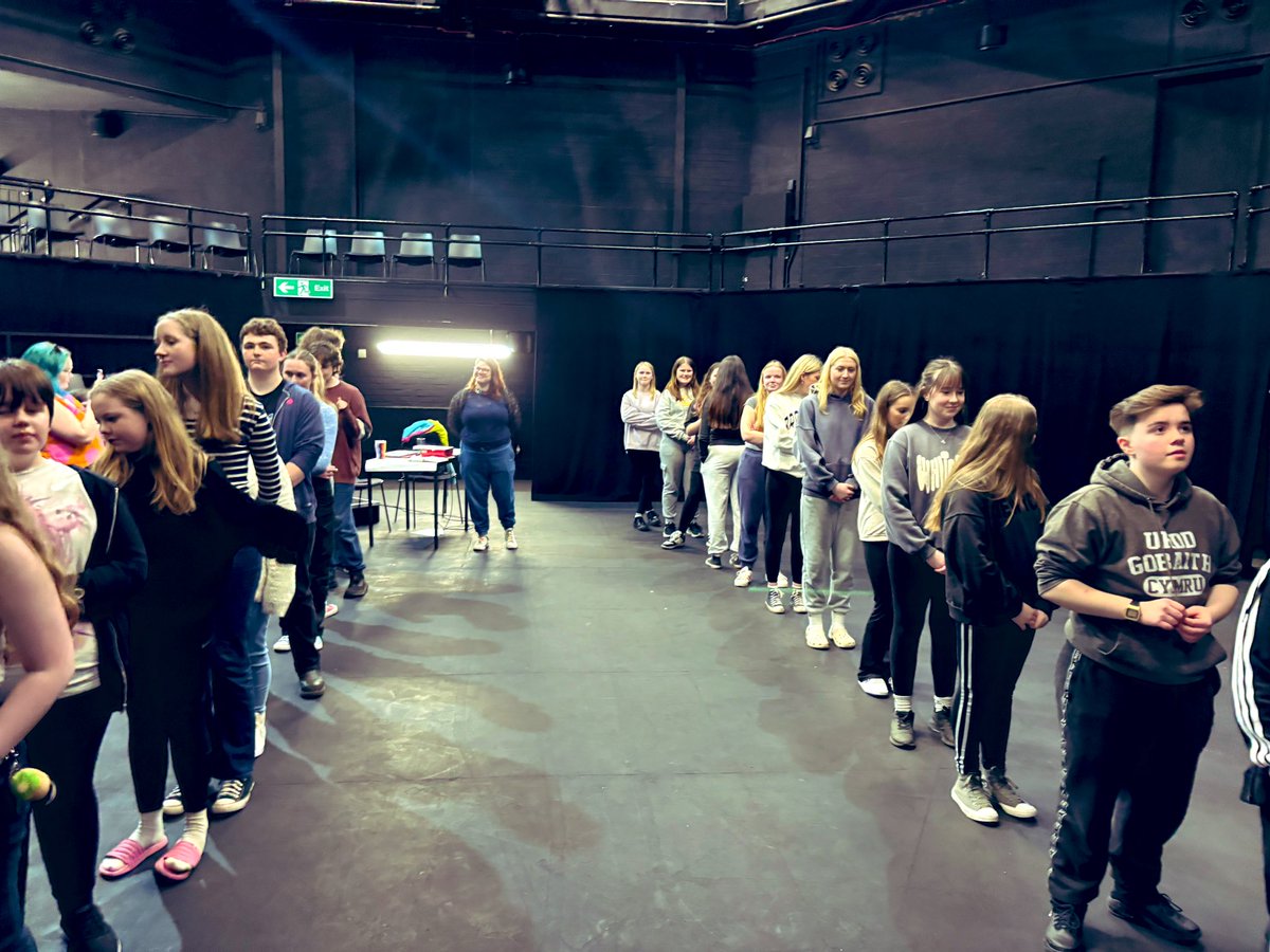Jonny Cotsen (@jonnycotsen) on Twitter photo Had an amazing time running creative access workshops for <a href="/NTConnections/">Connections</a> which took place over three days <a href="/ShermanTheatre/">Sherman Theatre / Theatr y Sherman</a>. Did this a few years ago & was great to be asked to do this again. Loved it. These brilliant young people attempt to Chinese whispers … the deaf version! Had an amazing time running creative access workshops for <a href="/NTConnections/">Connections</a> which took place over three days <a href="/ShermanTheatre/">Sherman Theatre / Theatr y Sherman</a>. Did this a few years ago & was great to be asked to do this again. Loved it. These brilliant young people attempt to Chinese whispers … the deaf version!