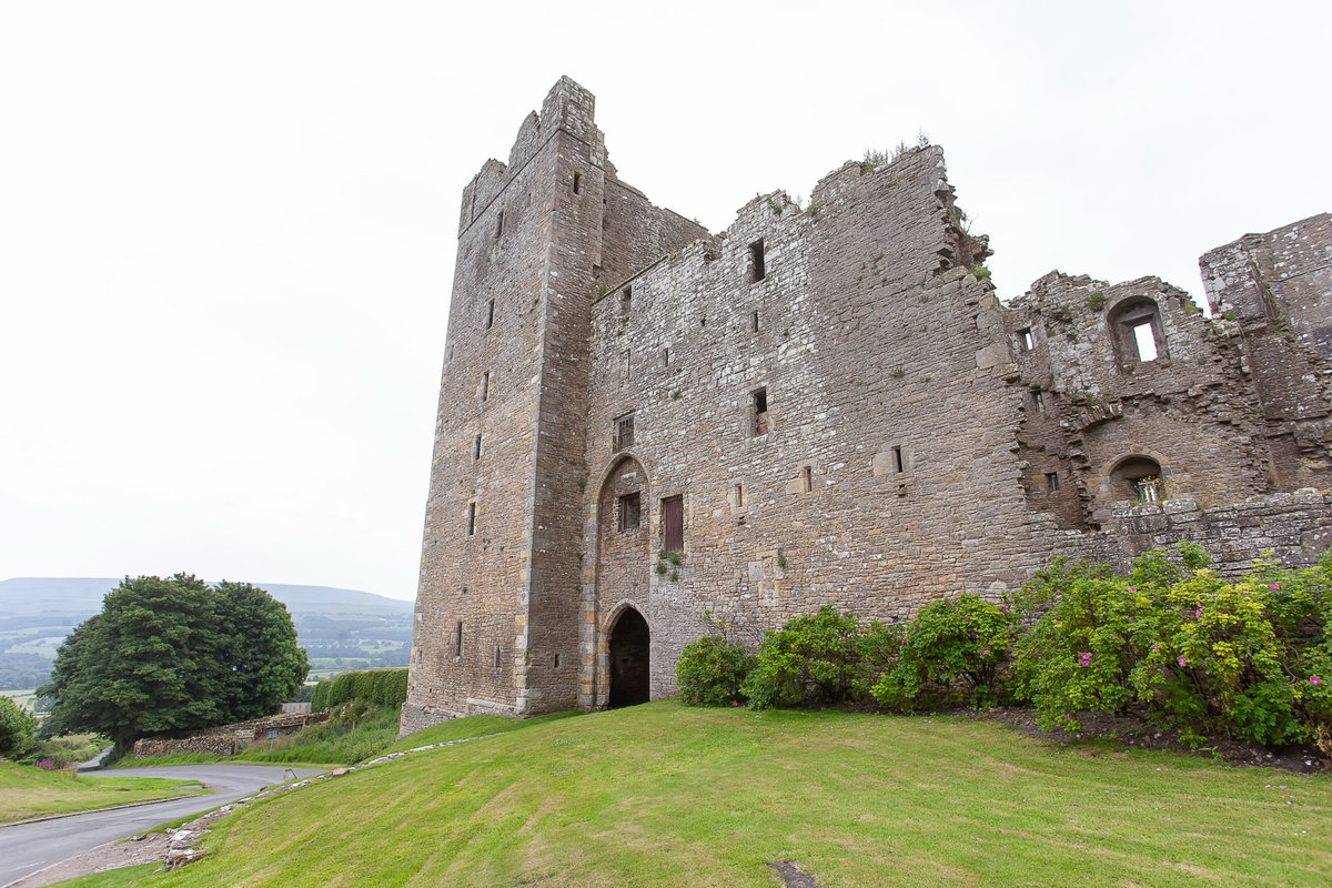 For more than 600 years, our beautiful castle has remained in the same family's ownership & we are one of the best preserved medieval castles in the country! We also offer daily falconry displays included with entry, gorgeous gardens, a maze & tea room. See you very soon!