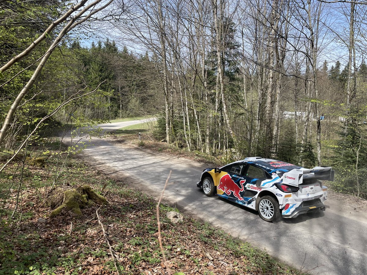 Ah passage sur l'asphalte et petite évolution visible pour la Puma avec un aileron revu... 
📷@stkalcevic
#WRC #Rallye #Rally #WRCLive #Rally1 #PumaRally1