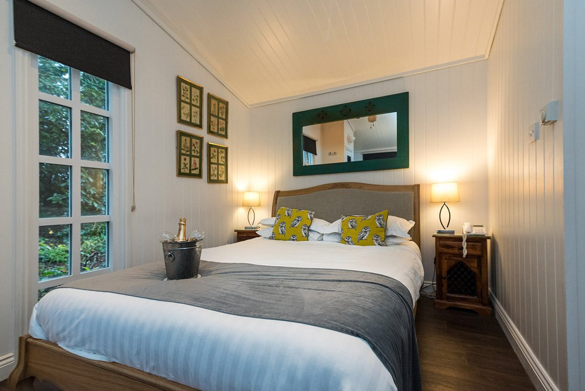 Got any plans for this weekend? Escape to our Garden Lodges, with the gentle flow of the River Troutbeck as your backdrop. Nestled just 3 mins from the house, these suites offer a perfect blend of luxury and nature. Book now for Saturday from just £191 bit.ly/3UqUoBR