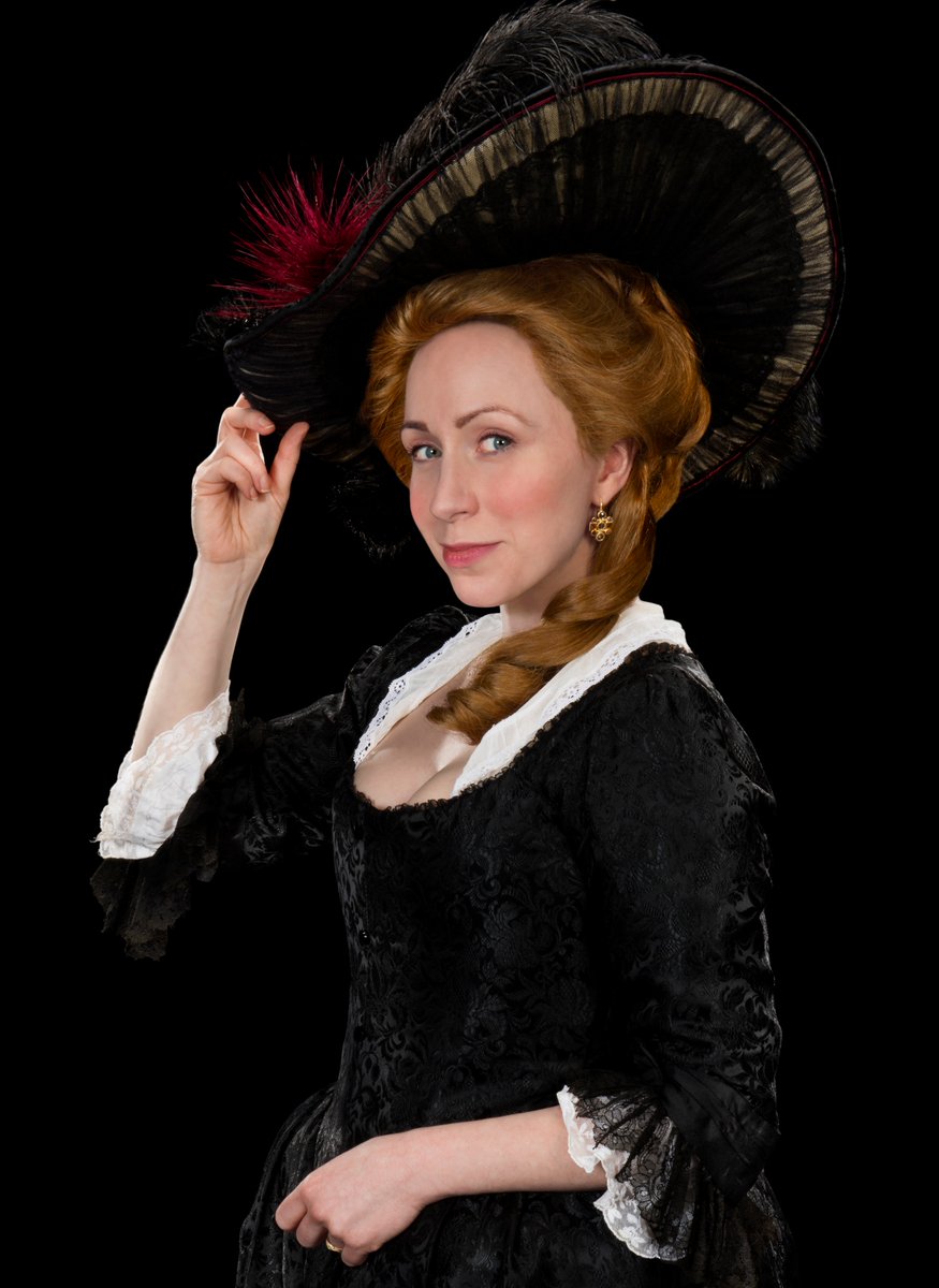 Two plays with literary connections coming up this month - tomorrow Sat 6 April 7.30 @ConnArtistsCo 'The Haunting' based on Charles Dickens' tales, then Sun 28 April 7.30 @dyadproductions 'Jane Austen's Women: Lady Susan' shorturl.at/coqF2 #teignmouth @bookdevon