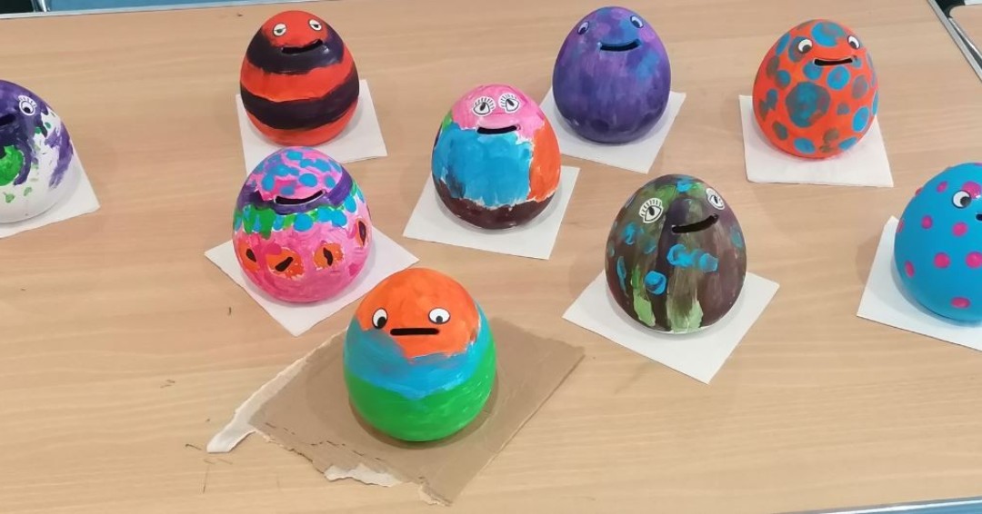 The makers of these cute Easter Egg Coin banks in Oldcastle Library will certainly have a spring in their step with all their savings!! After seasonal #SpringIntoStoryTime tales, the children got busy with paints and creativity. We hope you all had a lovely time. #LoveLibraries