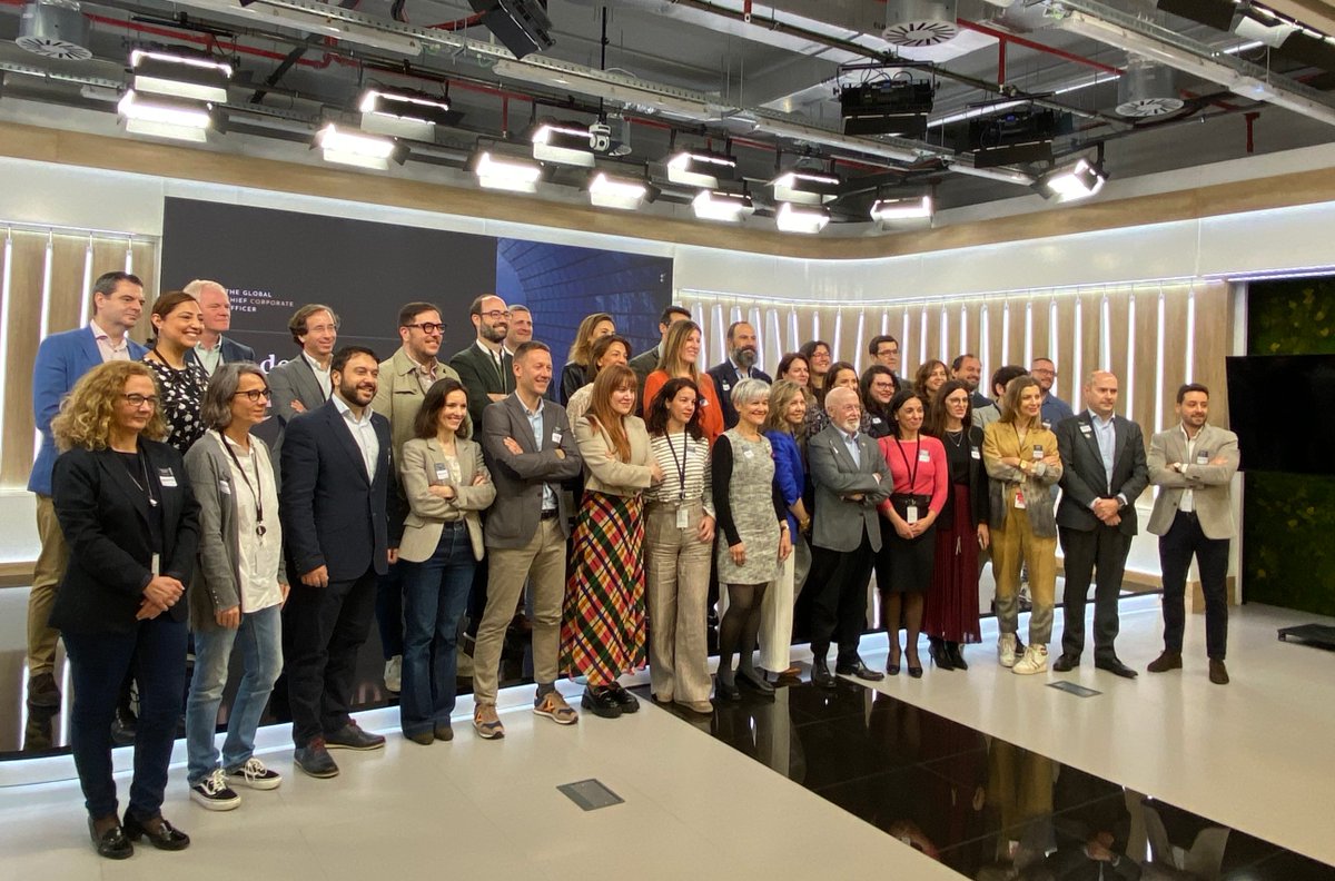 CE4reputation's tweet photo. Con gran satisfacción hemos cerrado el evento. ¡Gracias a todos por participar en este Encuentro #Alumni #TheGlobalCCO! Vuestra presencia y contribuciones hicieron de esta jornada un éxito memorable. ¡Esperamos veros a todos en futuros encuentros! #AlumniCE #Networking https://t.co/cscqTnuVEj