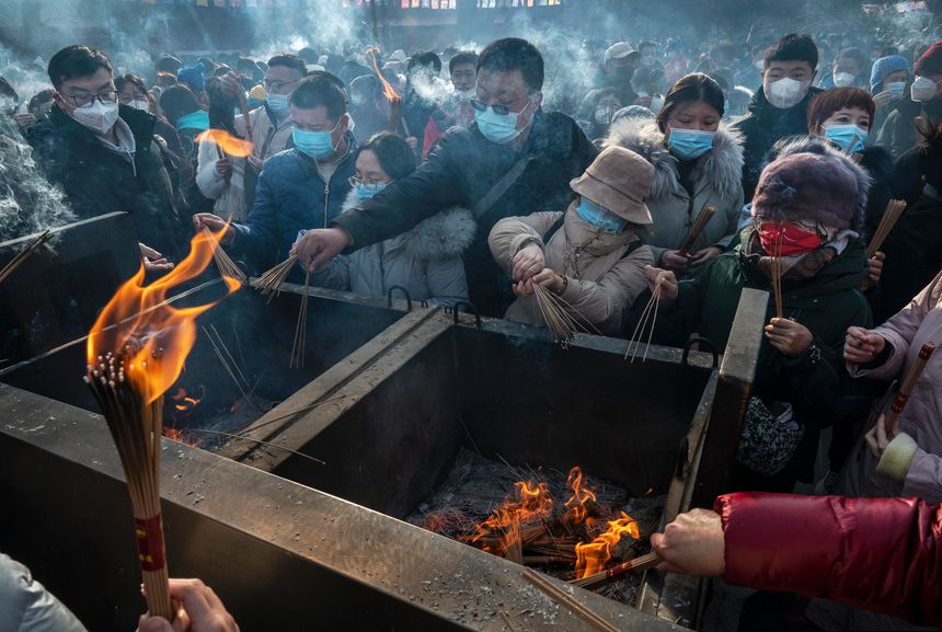 ⚠️ BREAKING: 🇨🇳 China's Changsha citizens says too many people have died from COVID-19 and they are unable to hold their memorial service The epidemic in China continues to spread many people have been infected repeatedly, and the number of patients in hospitals are overwhelmed.