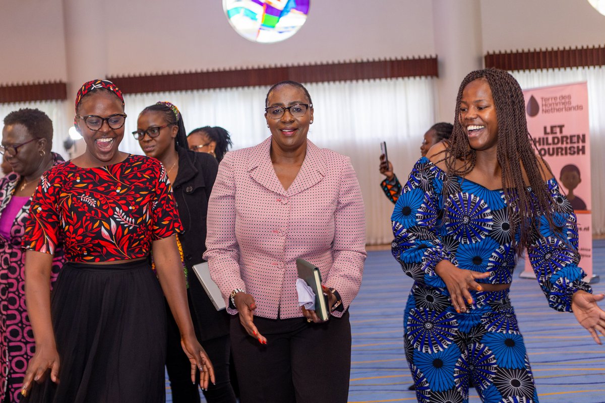 Intergenerational dialogues is not only about facts and speeches but also dance and fun 🥳.@polycomdev @SheLeadsKenya #sheleadswelead