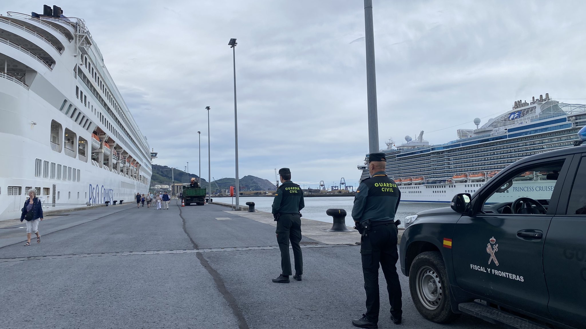 GUARDIA CIVIL Terminal Cruceros Getxo GUARDIA CIVIL Terminal Cruceros Getxo