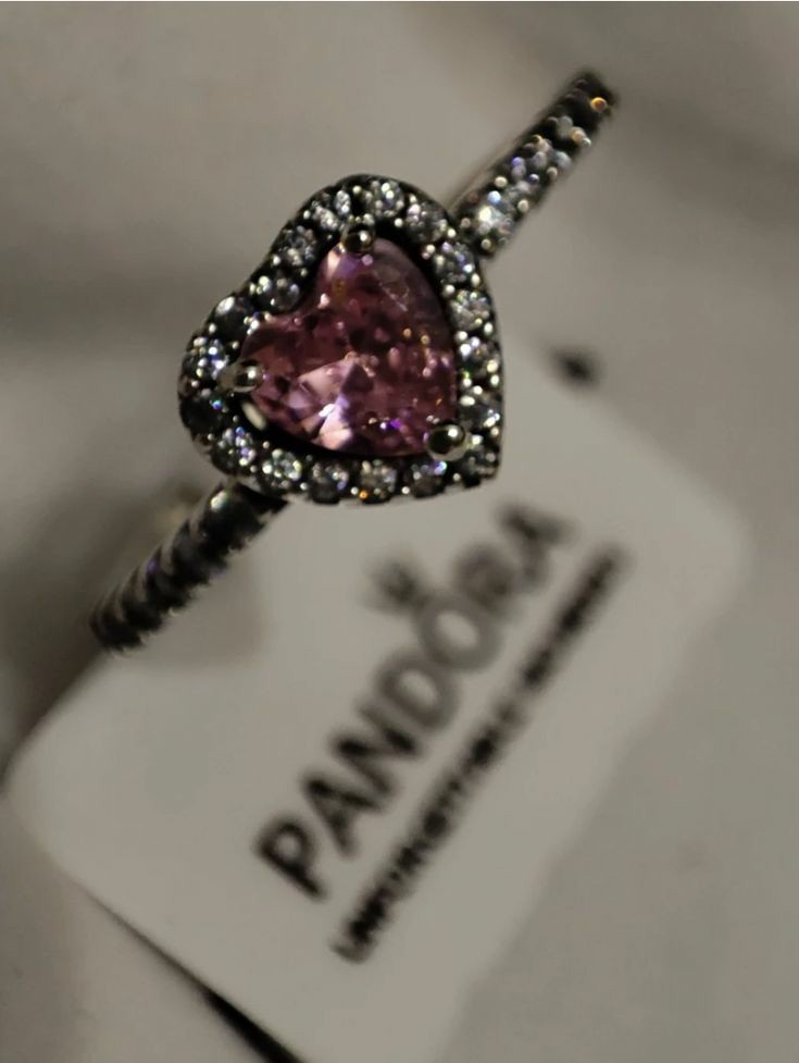 Pandora Ring