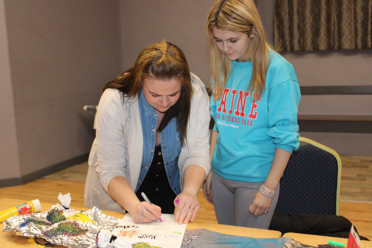 @SETU_Research students working with kids from St Patrick's Special School and kids from Martina Leacy dance school on their 'cabinet of curiosities' project🎨 yesterday afternoon in the IFA Centre Enniscorthy😊 CPE / SETU partnership💛 #enniscorthy #art #cpenniscorthy