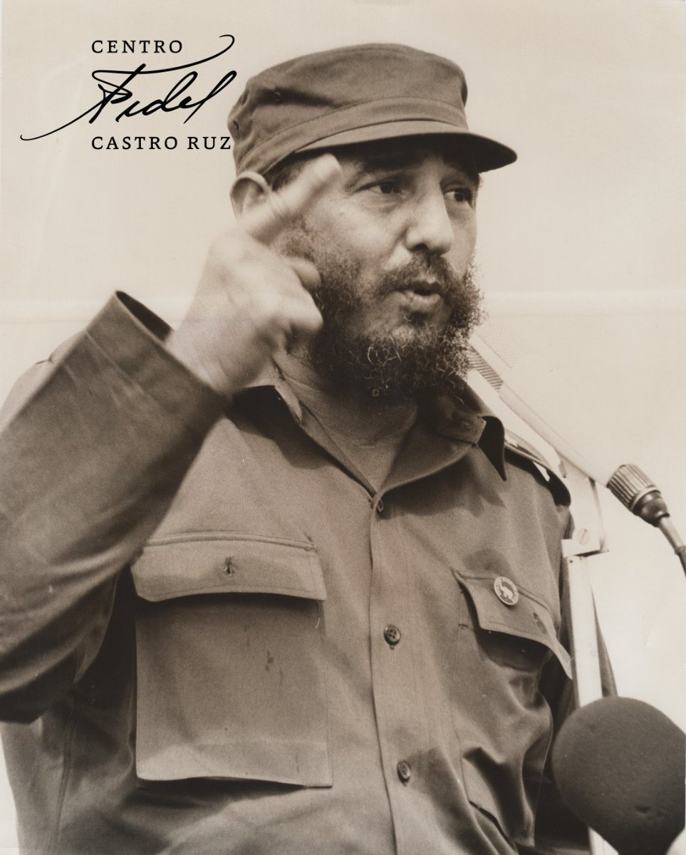 #Fidel 'La Patria libre y la obra de la Revolución es fruto del sacrificio de muchas generaciones, y aquí no hay que darle las gracias a nadie más que a los hombres que cayeron por hacerlo posible'. (1.02.1964) #EstaEsLaRevolución