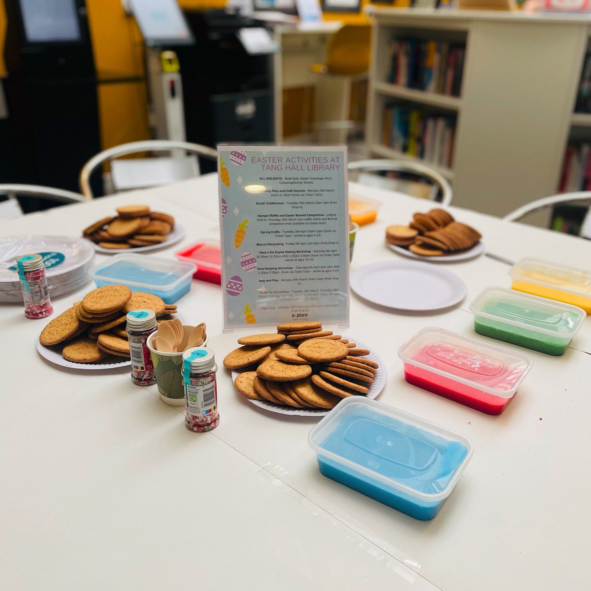 Biscuit decorating has begun! 🍪 Join us for lots of free fun this afternoon as we decorate biscuits with icing and sprinkles. Free to drop in in the library area 🥰 come by soon before it gets messy! #exploremore #hereforyou #schoolholidays #tanghall