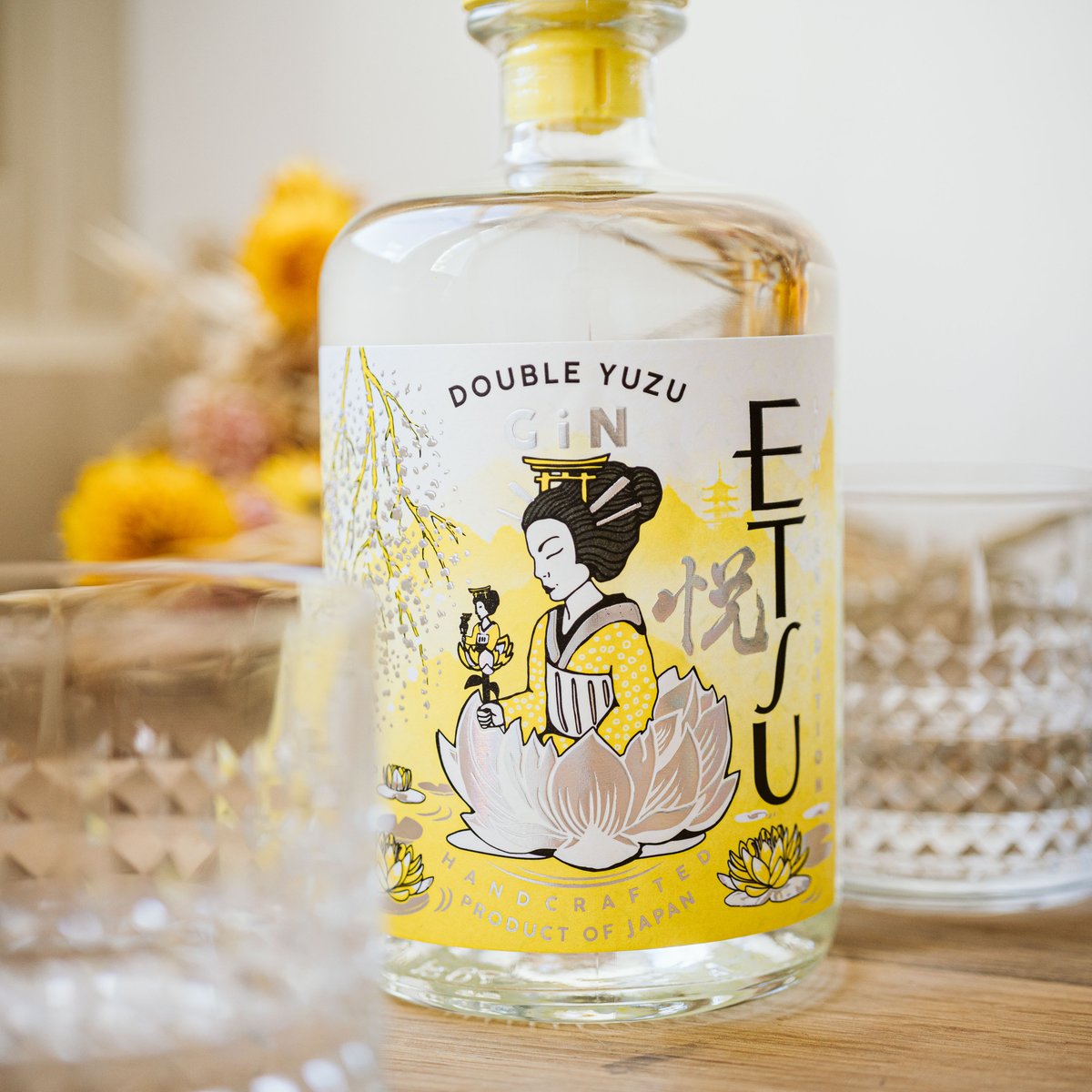 🌸 Handcrafted Japanese Gin 🇯🇵
This limited edition gin is fresh with citrus notes, using natural ingredients, giving a unique and light finish 🌸
Shop now, in-store or online ✨