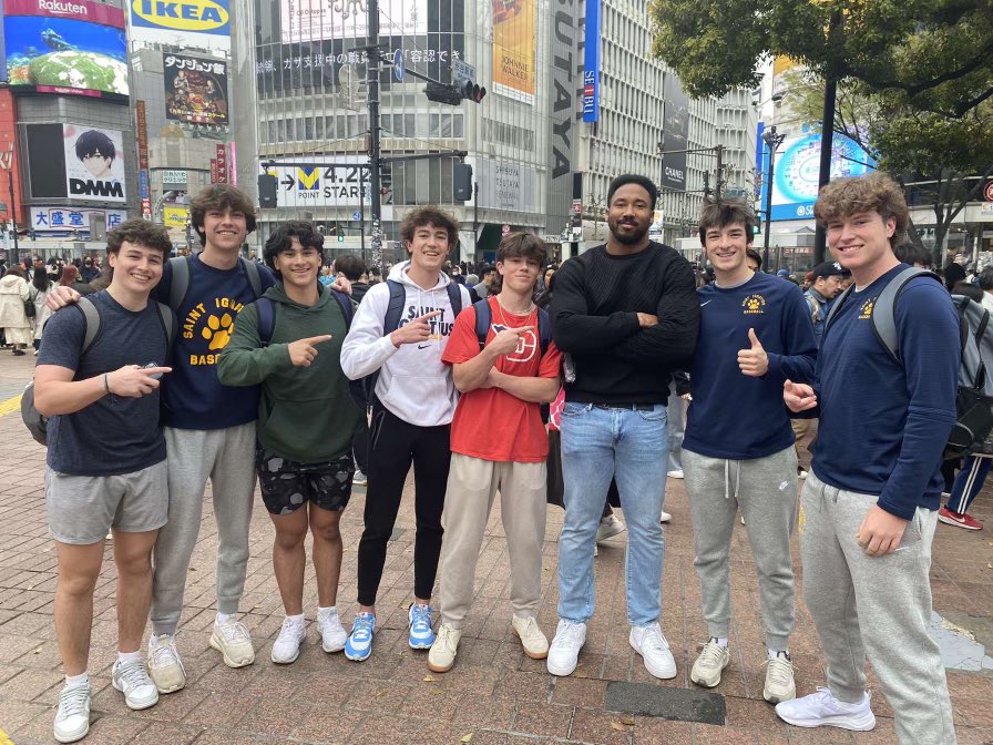 Saint Ignatius Baseball (@sihsbaseball1) on Twitter photo The Saint Ignatius Baseball team had to travel all the way to Tokyo just to see a hometown favorite - <a href="/Flash_Garrett/">Myles Garrett</a>!
Go <a href="/Browns/">Cleveland Browns</a>!
#GoCats | #TogetherForever The Saint Ignatius Baseball team had to travel all the way to Tokyo just to see a hometown favorite - <a href="/Flash_Garrett/">Myles Garrett</a>!
Go <a href="/Browns/">Cleveland Browns</a>!
#GoCats | #TogetherForever